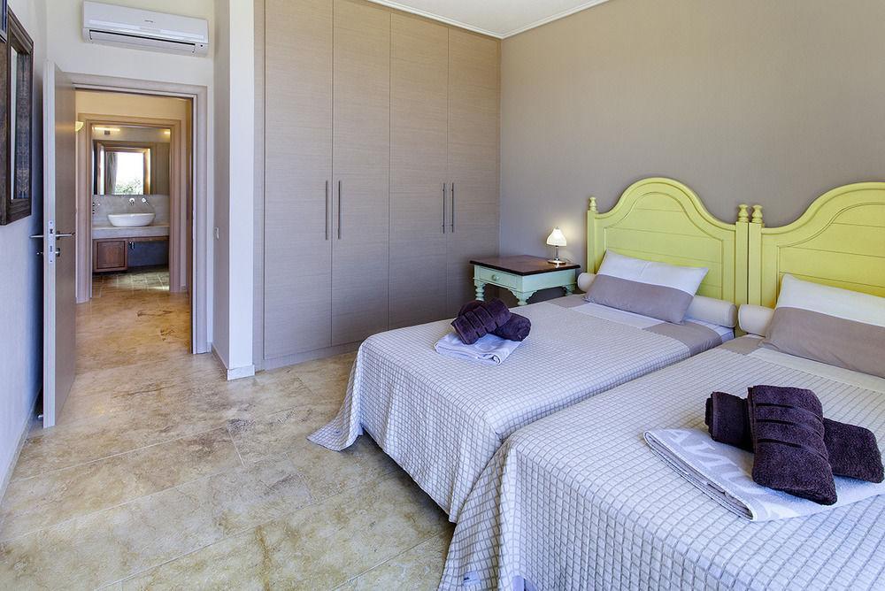 Olivia'S Villas Of Luxury Kalivia  Exterior foto